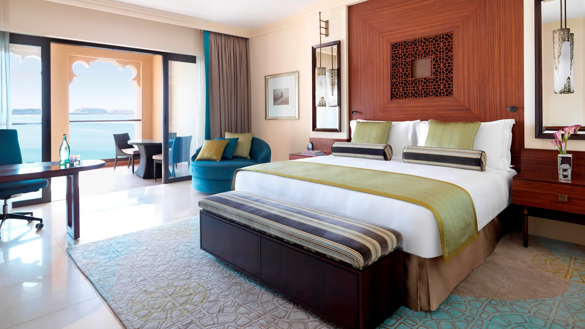 Fairmont The Palm Hotel Dubai