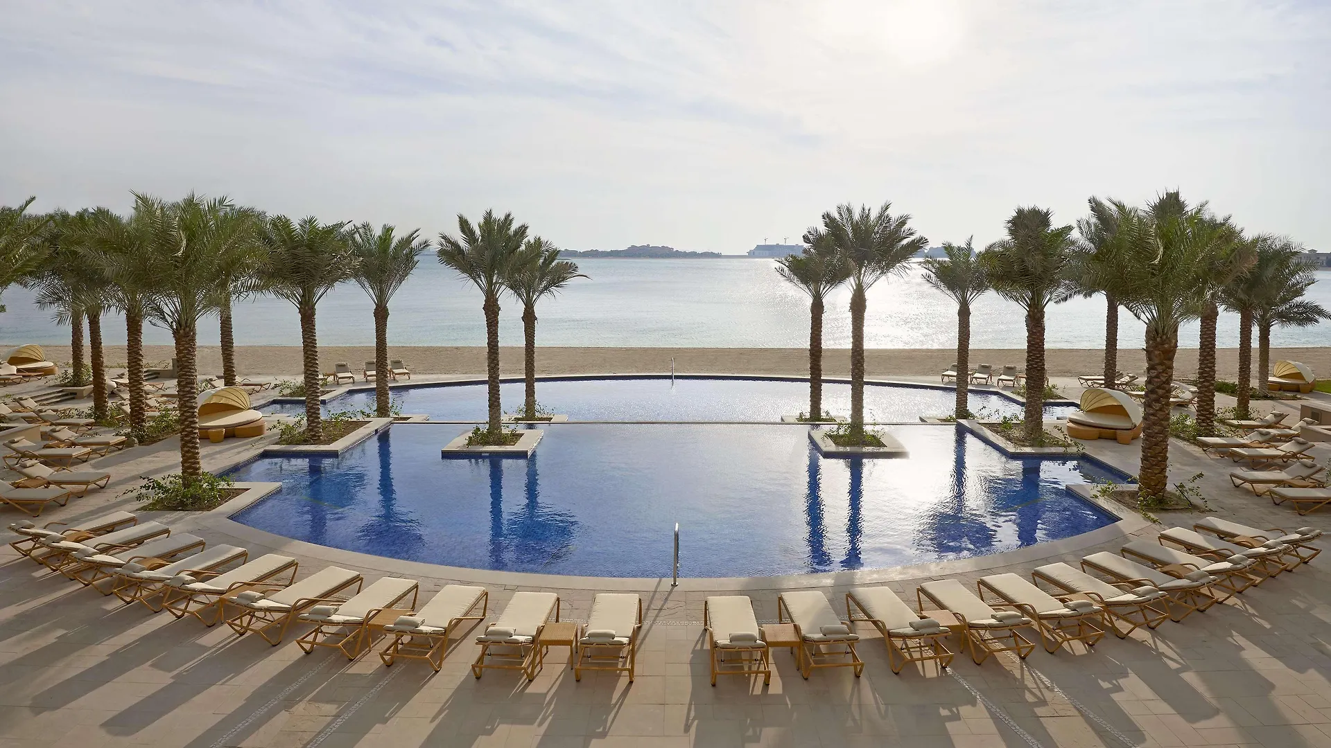 Fairmont The Palm Hotel Dubai